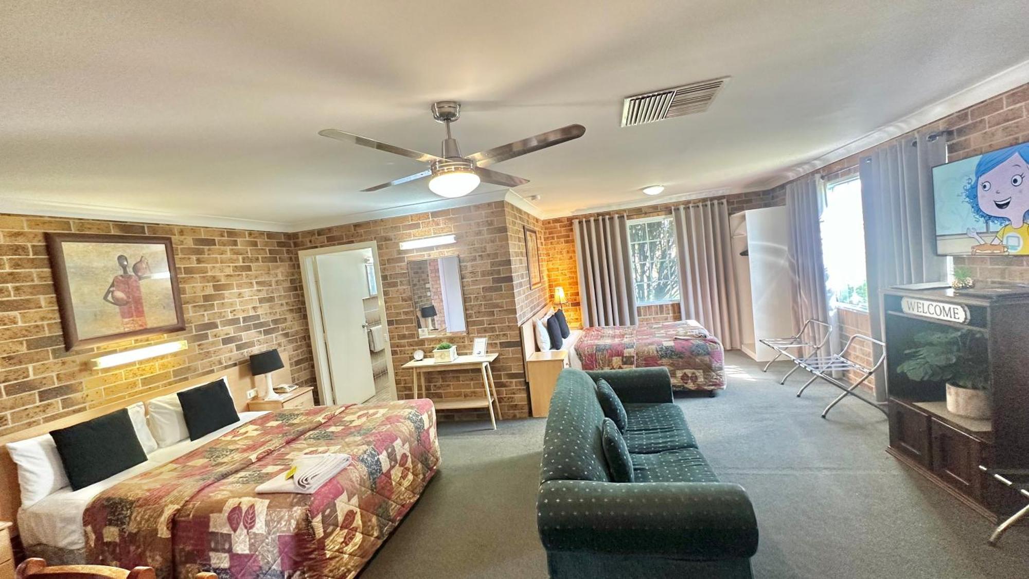 Golden Grain Motor Motel 4*